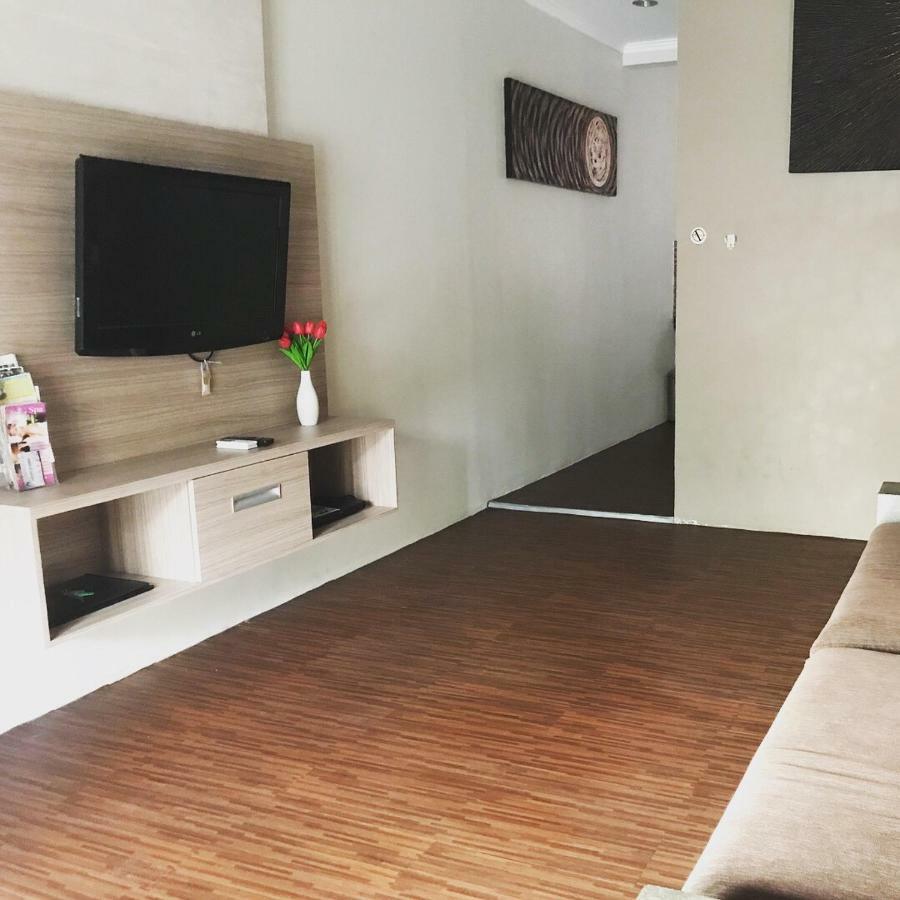 Kuta Regency B10 One Bedroom Villa Екстер'єр фото